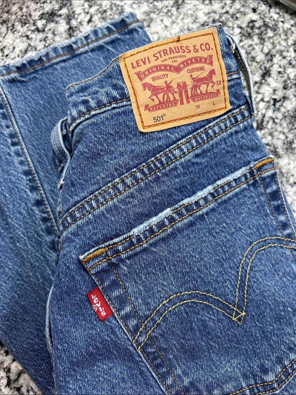 Levi's Straight-Leg Medium Blue Denim Jeans - Picture 3 of 5